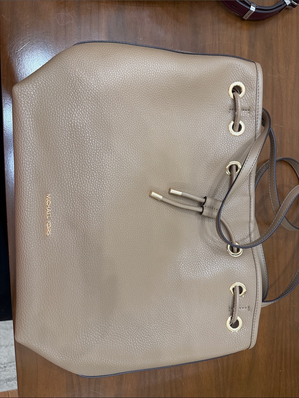 Michael Kors Pebbled Leather Drawstring Shoulder bucket Bag in Taupe